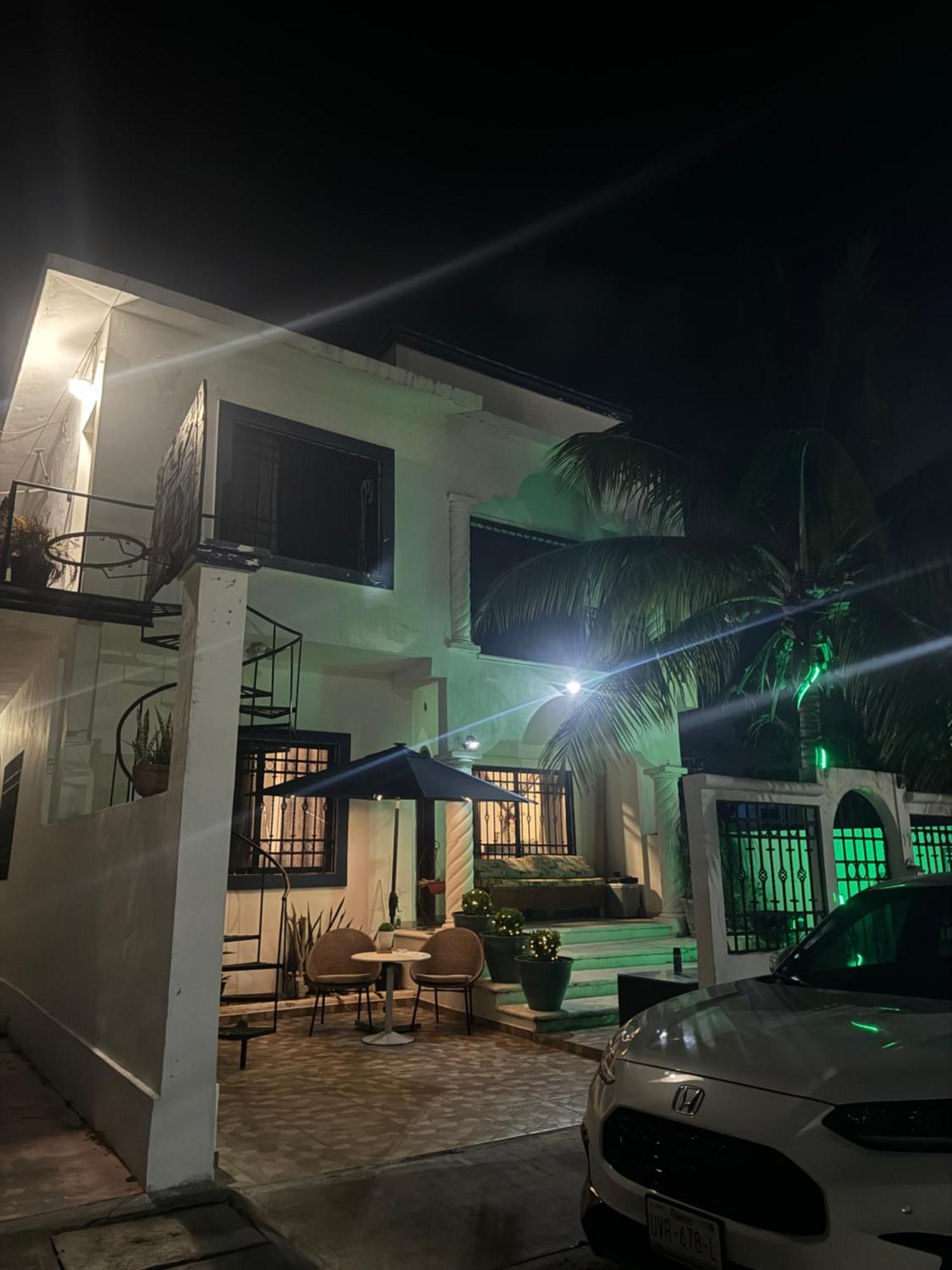 Caribbean Queen Cancun Exterior photo